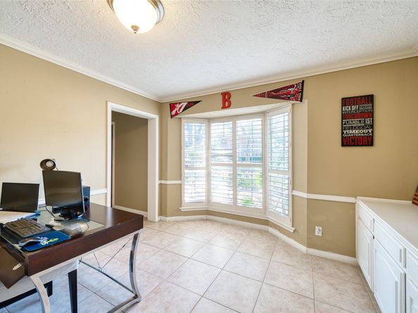 3802 Millbridge Drive, Houston TX 77059