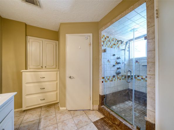 3802 Millbridge Drive, Houston TX 77059