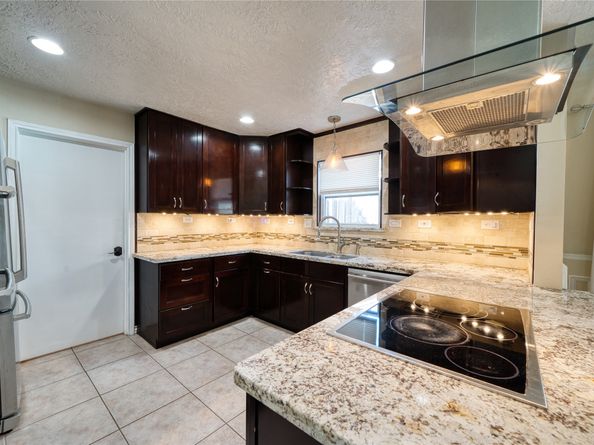 3802 Millbridge Drive, Houston TX 77059