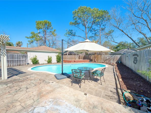 3802 Millbridge Drive, Houston TX 77059