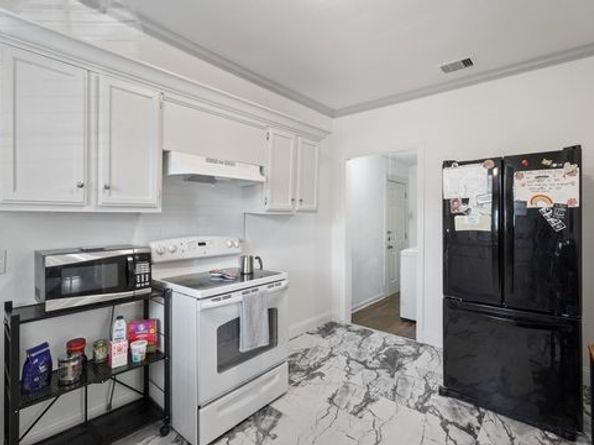 2422 Freeman Street, Houston TX 77009