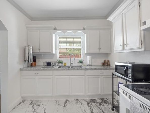 2422 Freeman Street, Houston TX 77009