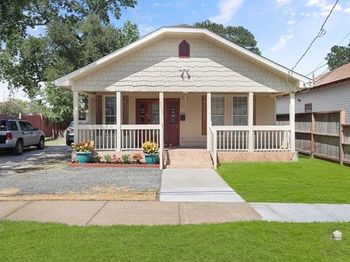2422 Freeman Street