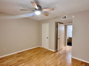 9350 Country Creek Drive 24, Houston TX 77036