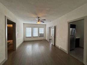 1660 Hawthorne Street, Houston TX 77006