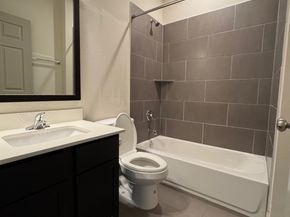 1660 Hawthorne Street, Houston TX 77006