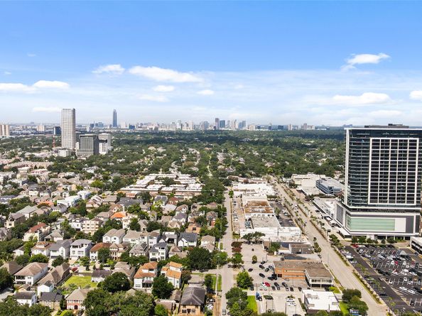 1609 Peden Street, Houston TX 77006