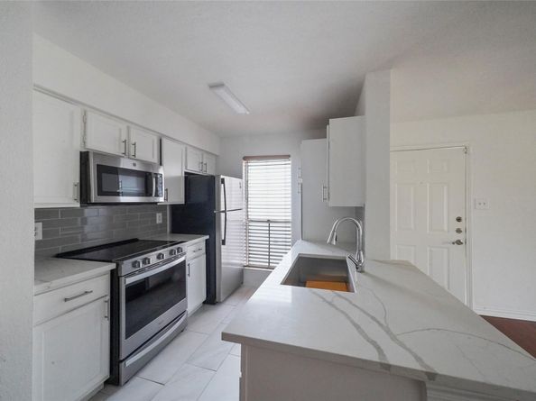 3900 Woodchase Drive 52, Houston TX 77042