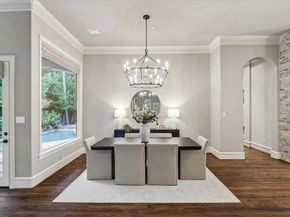 27 Williamsburg Lane, Bunker Hill Village TX 77024