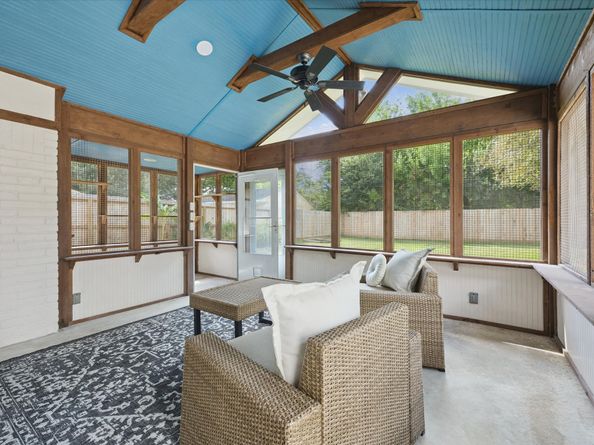 8011 Meadowcroft Drive, Houston TX 77063