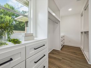8011 Meadowcroft Drive, Houston TX 77063