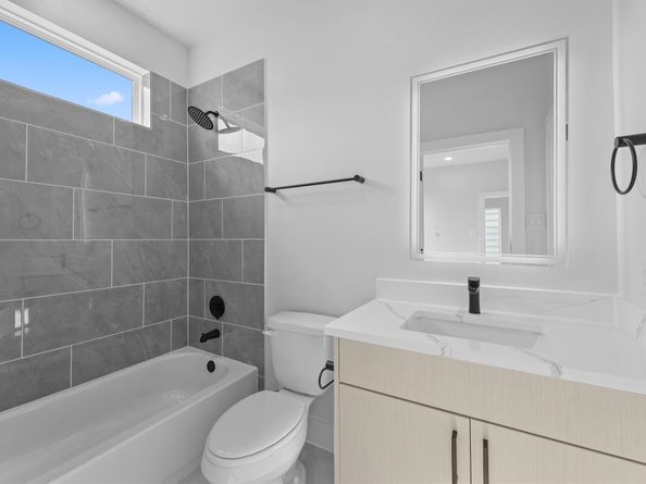4709 Thornton Villas Lane, Houston TX 77018