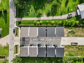 4709 Thornton Villas Lane, Houston TX 77018