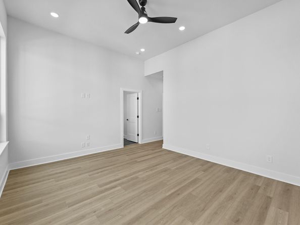 4709 Thornton Villas Lane, Houston TX 77018