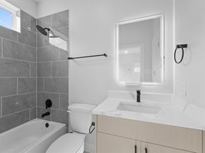 4709 Thornton Villas Lane, Houston TX 77018