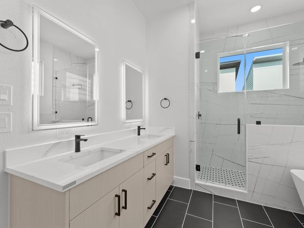 4709 Thornton Villas Lane, Houston TX 77018