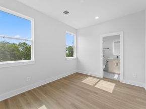 4709 Thornton Villas Lane, Houston TX 77018