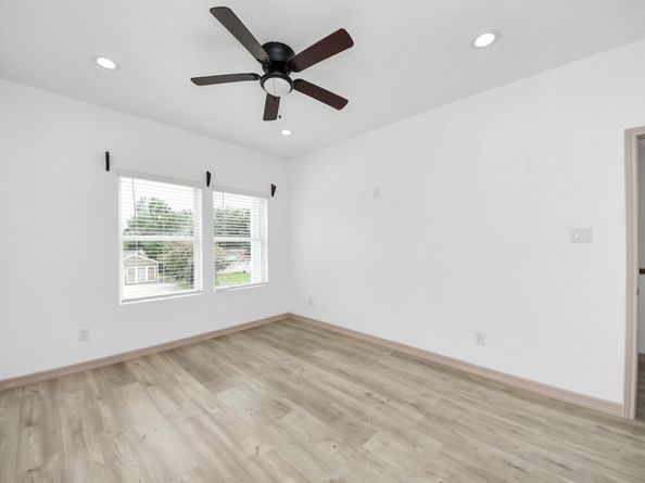 5947 Southseas Street, Houston TX 77033