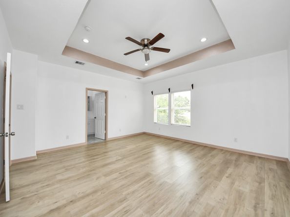 5947 Southseas Street, Houston TX 77033