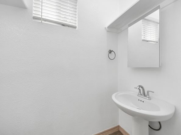 5947 Southseas Street, Houston TX 77033