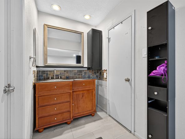 2606 Owens Cross Drive, Houston TX 77067
