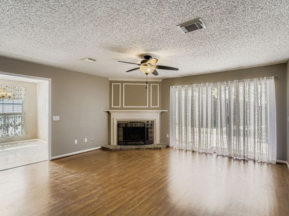 7519 Sunlight Lane, Houston TX 77095