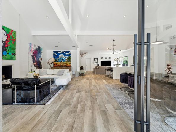 5406 Woodway Drive, Houston TX 77056
