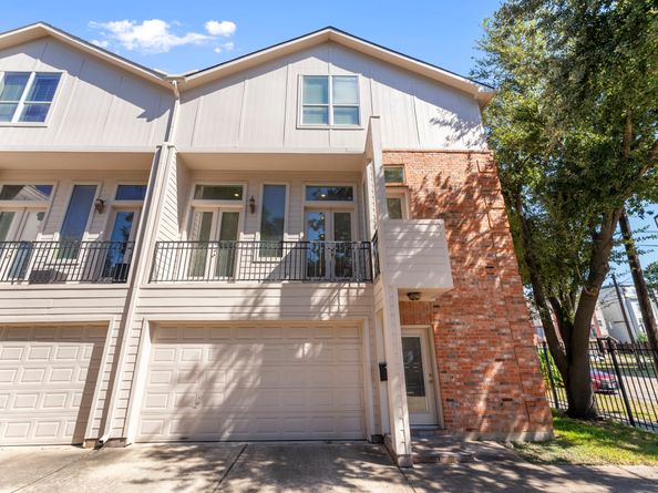 3408 Hutchins Street, Houston TX 77004