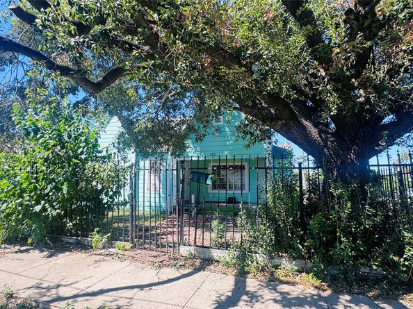 100 Stiles Street, Houston TX 77011