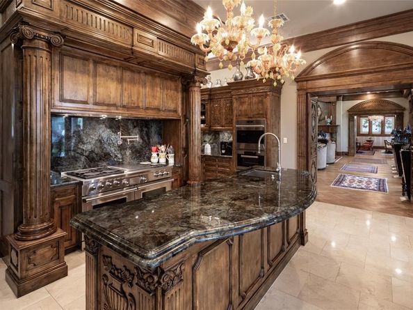 6 W Rivercrest Drive, Houston TX 77042