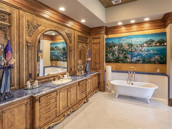 6 W Rivercrest Drive, Houston TX 77042