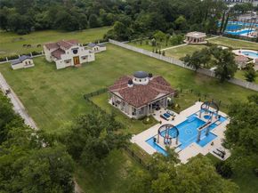 6 W Rivercrest Drive, Houston TX 77042