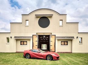 6 W Rivercrest Drive, Houston TX 77042