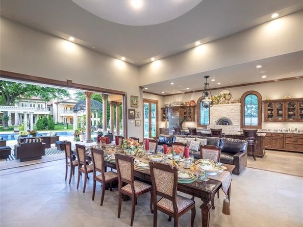 6 W Rivercrest Drive, Houston TX 77042