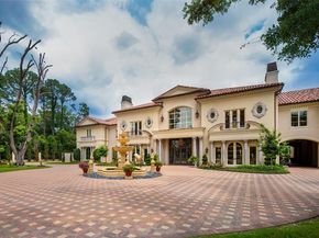 6 W Rivercrest Drive, Houston TX 77042