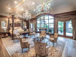 6 W Rivercrest Drive, Houston TX 77042