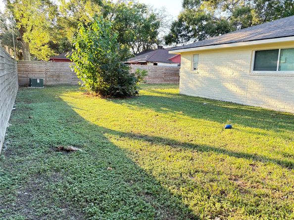12431 Bexley Drive, Houston TX 77099