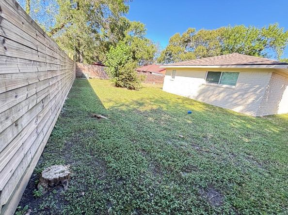 12431 Bexley Drive, Houston TX 77099