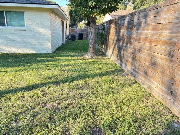 12431 Bexley Drive, Houston TX 77099