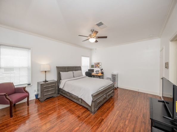 2842 Holly Hall Street 2842, Houston TX 77054