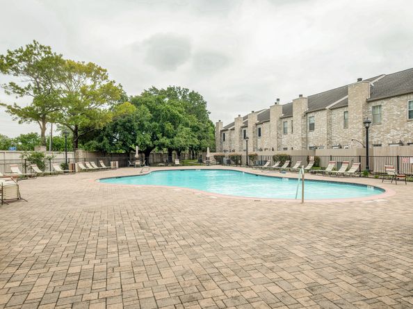 2842 Holly Hall Street 2842, Houston TX 77054