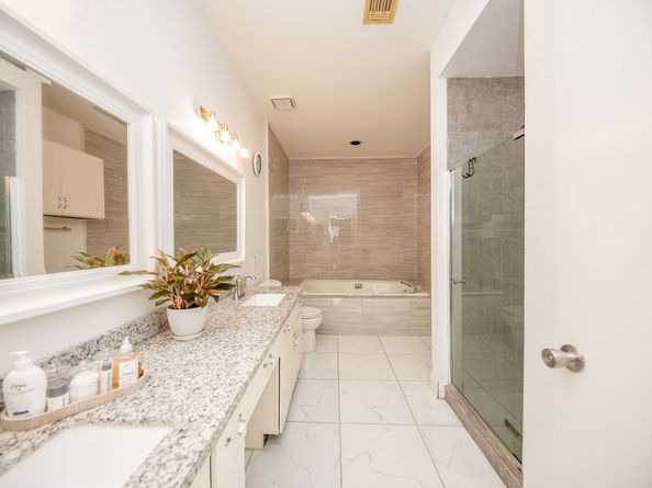 2842 Holly Hall Street 2842, Houston TX 77054