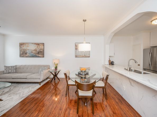 2842 Holly Hall Street 2842, Houston TX 77054