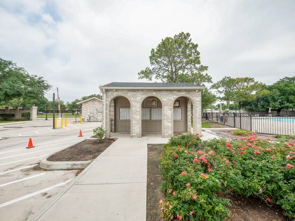 2842 Holly Hall Street 2842, Houston TX 77054