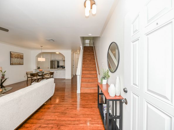 2842 Holly Hall Street 2842, Houston TX 77054