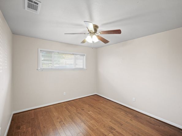 5671 Sylmar Road, Houston TX 77081