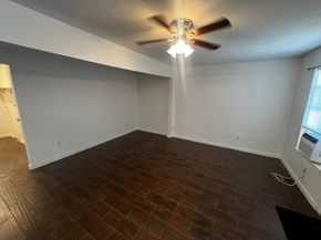 6838 Carothers Street, Houston TX 77028