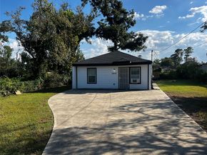 6838 Carothers Street, Houston TX 77028