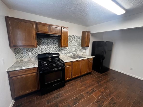 6838 Carothers Street, Houston TX 77028