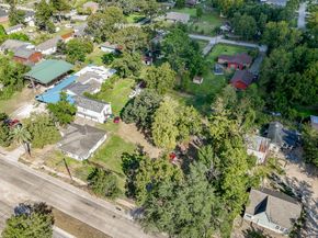 2413 E Crosstimbers Street, Houston TX 77093